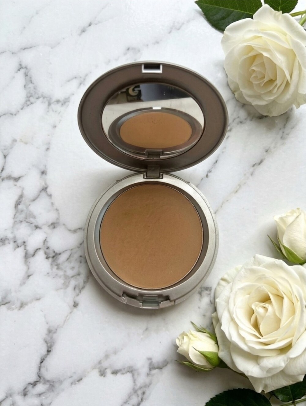 Cover FX Blotting Powder Compact Shade Deep ☆ RARE☆ | Read Description - Picture 2 of 3